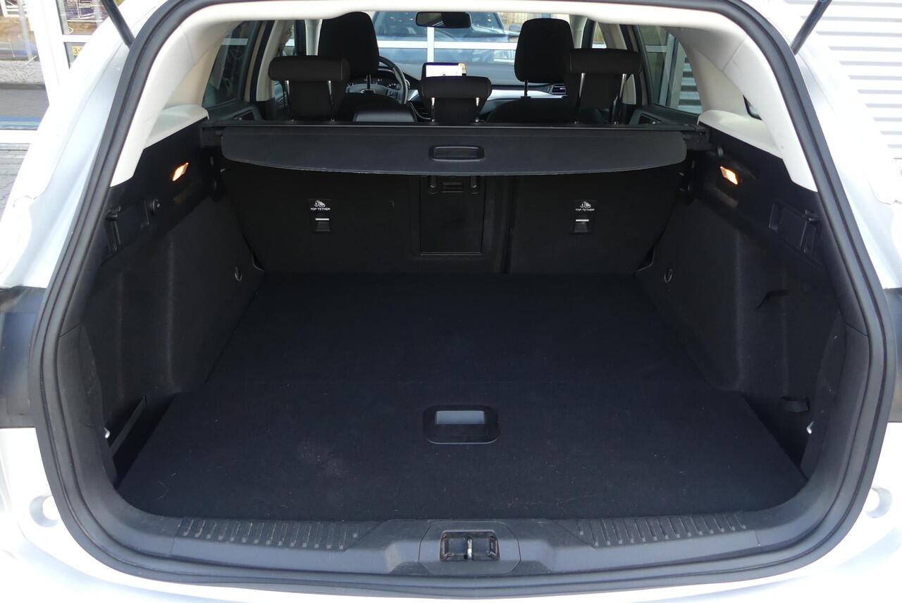 Ford FOCUS Wagon 1.0 EcoBoost Titanium Business WINTER PACK, ADAPT. CRUISE, CLIMA, NAVI, CAMERA, PDC V&A, APPLE CARPLAY/ANDROID AUTO, KEYLESS, 114.352KM