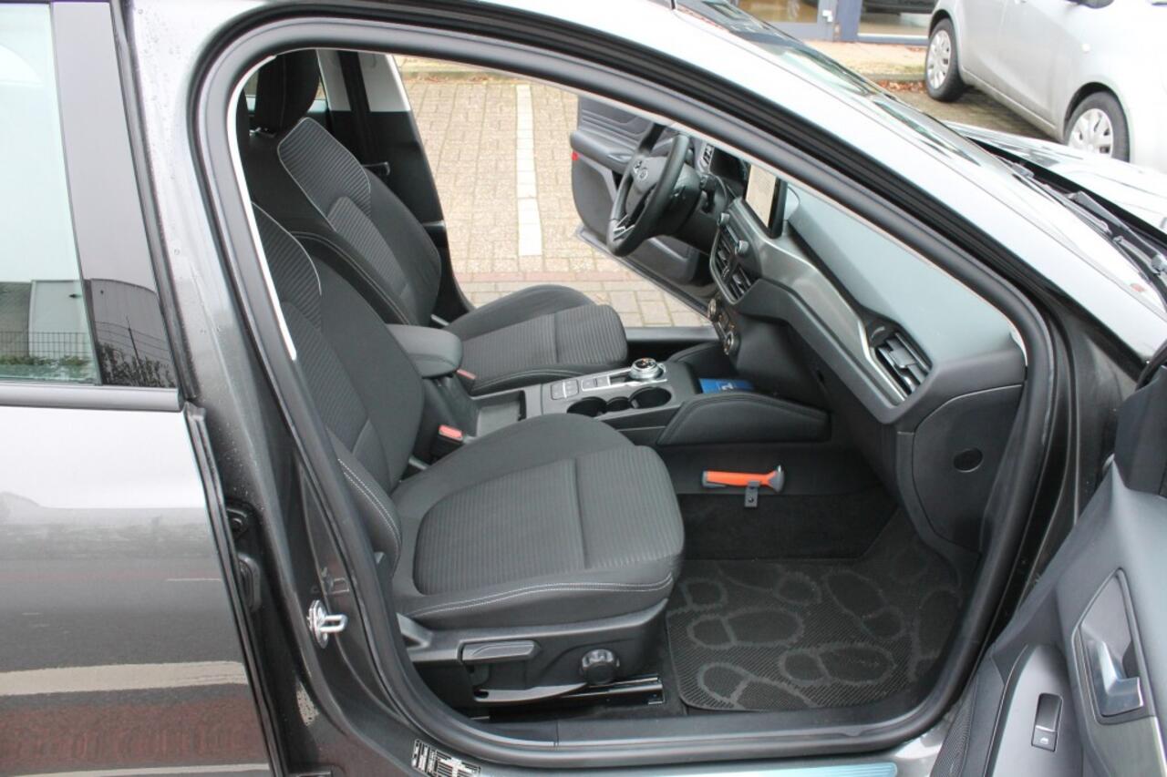 Ford FOCUS 1.0 Titanium Business automaat