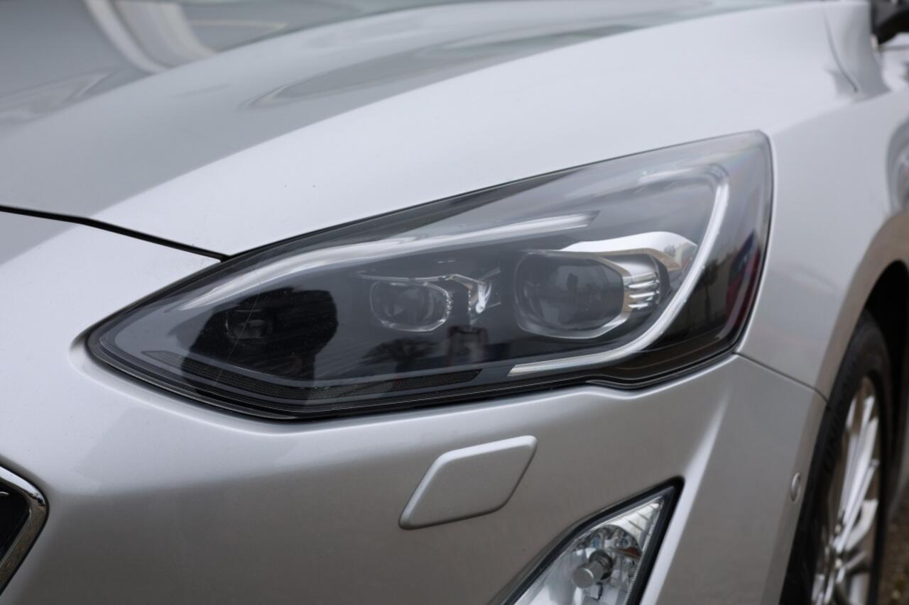 Ford FOCUS Wagon 1.0 EcoBoost Titanium Business