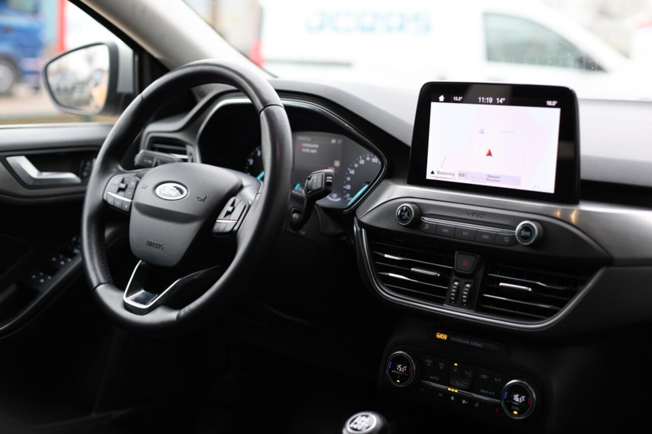 Ford FOCUS Wagon 1.0 EcoBoost Titanium Business