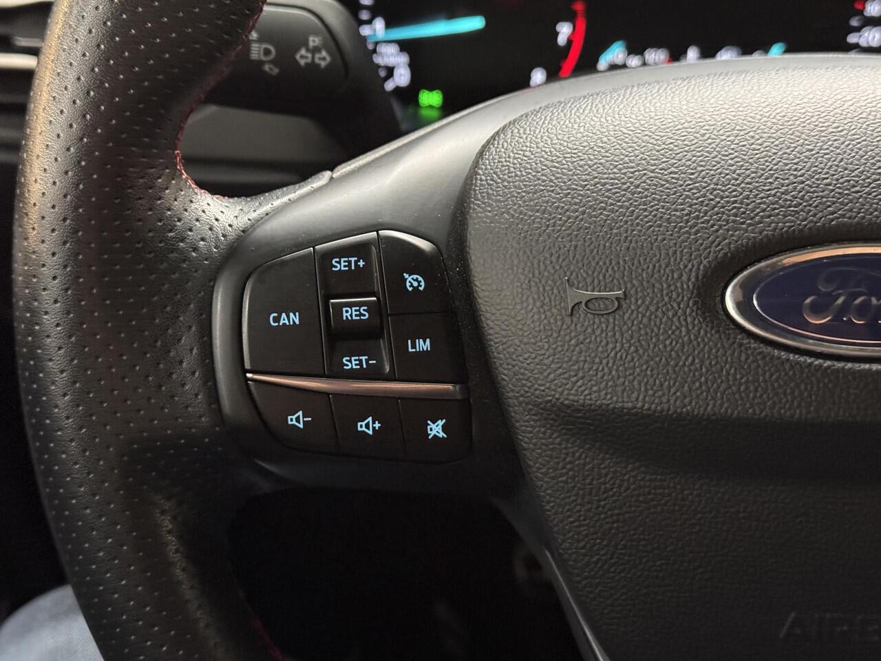 Ford FOCUS 1.0 EcoBoost ST Line B&O Navi Winter pack Climat AGR Stoelen Full LED Wagon Dealeronderhouden