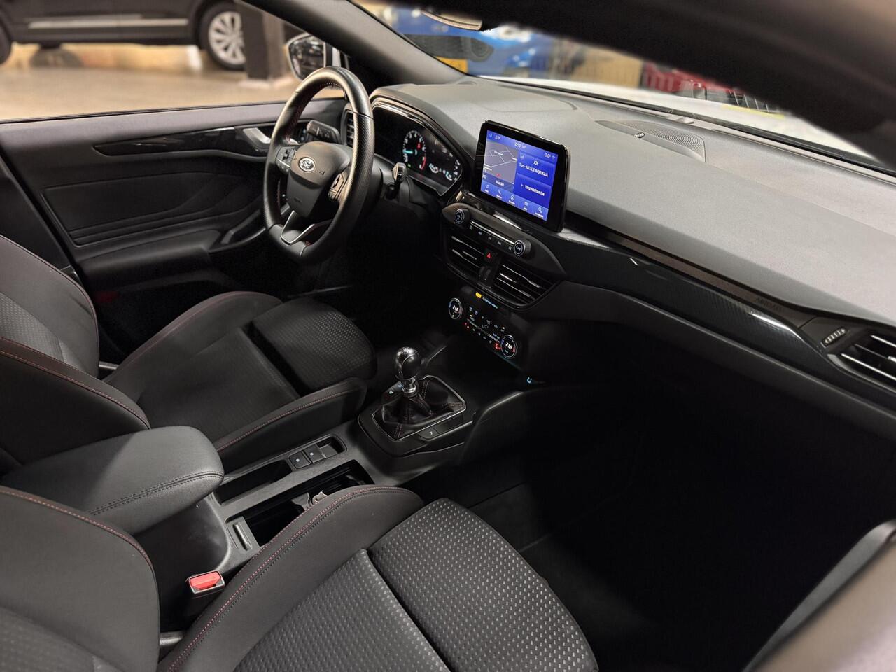 Ford FOCUS 1.0 EcoBoost ST Line B&O Navi Winter pack Climat AGR Stoelen Full LED Wagon Dealeronderhouden