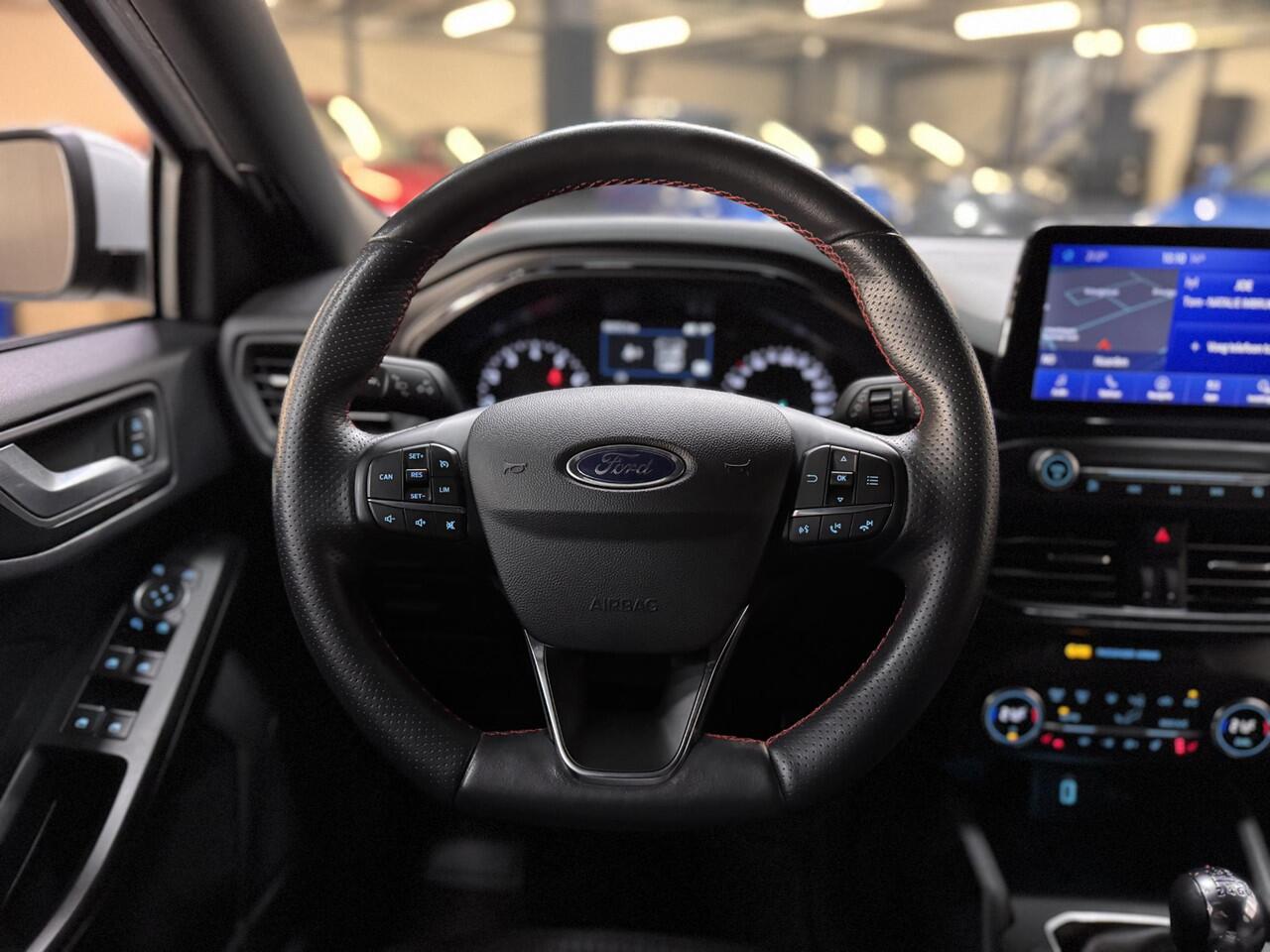 Ford FOCUS 1.0 EcoBoost ST Line B&O Navi Winter pack Climat AGR Stoelen Full LED Wagon Dealeronderhouden