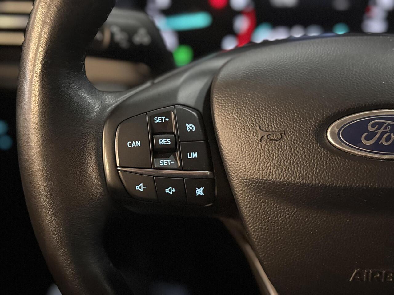 Ford FOCUS 1.0 EcoBoost 125pk Edition Business Navi Trekhaak Parkeersensoren Wagon Dealeronderhouden