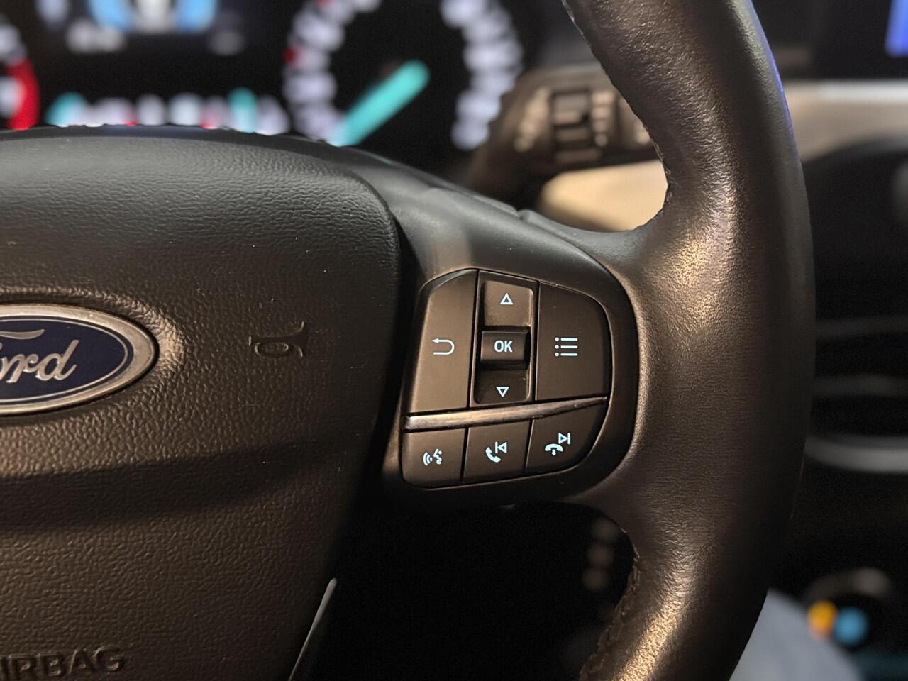 Ford FOCUS 1.0 EcoBoost 125pk Edition Business Navi Trekhaak Parkeersensoren Wagon Dealeronderhouden