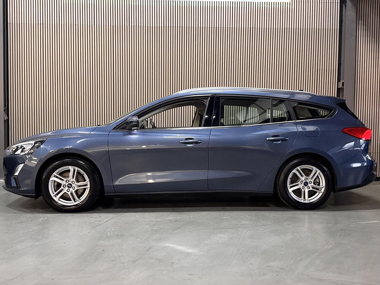 Ford FOCUS 1.0 EcoBoost 125pk Edition Business Navi Trekhaak Parkeersensoren Wagon Dealeronderhouden