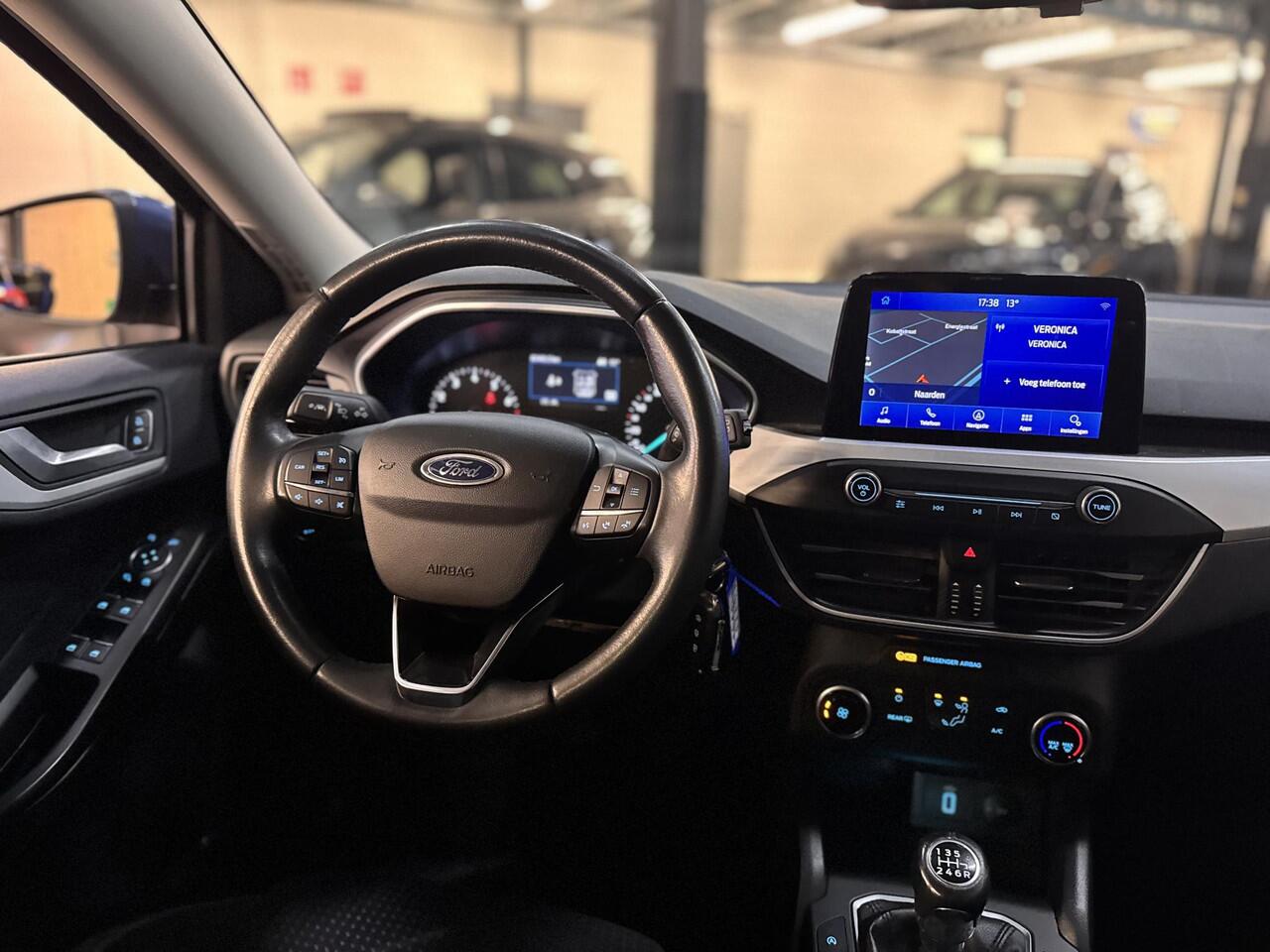 Ford FOCUS 1.0 EcoBoost 125pk Edition Business Navi Trekhaak Parkeersensoren Wagon Dealeronderhouden