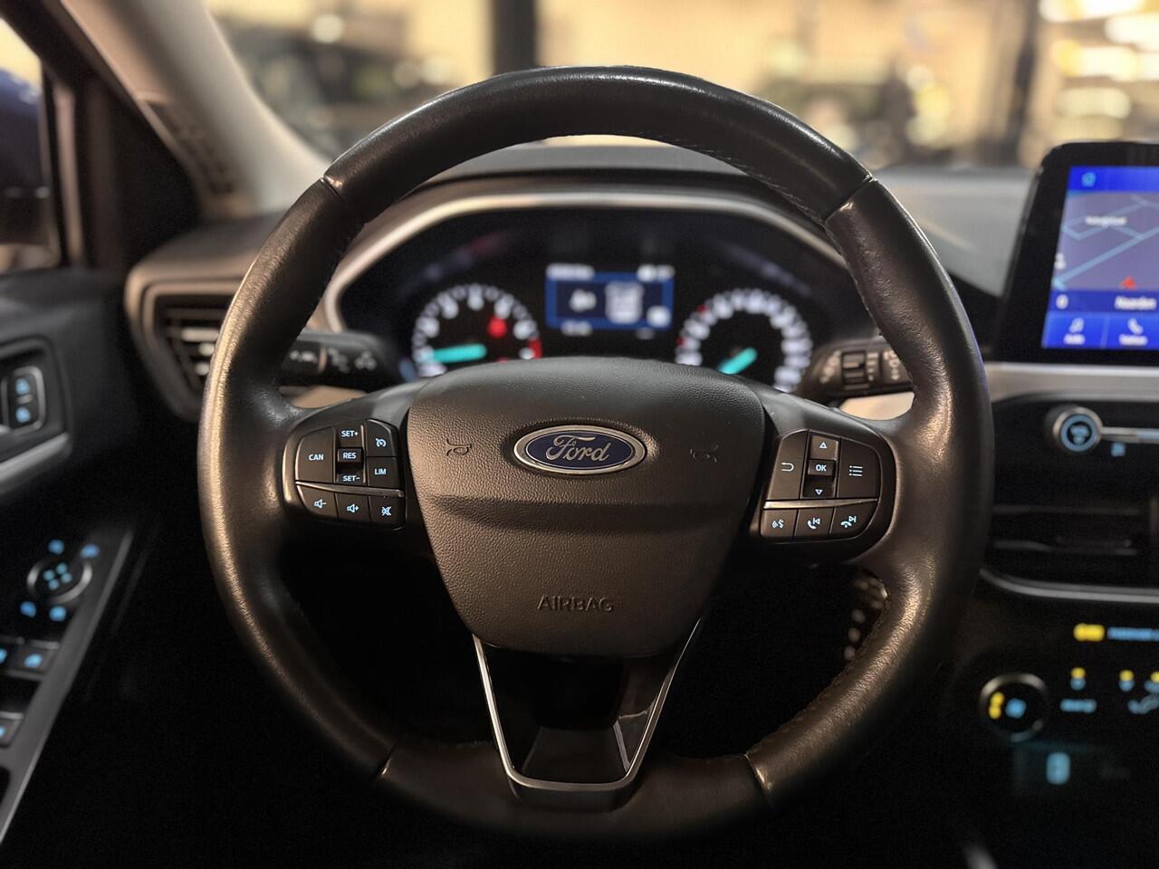 Ford FOCUS 1.0 EcoBoost 125pk Edition Business Navi Trekhaak Parkeersensoren Wagon Dealeronderhouden