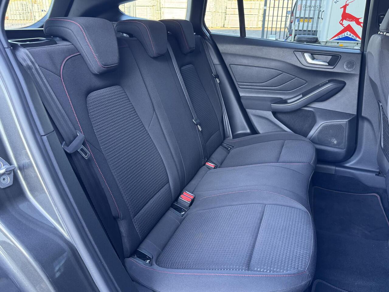 Ford FOCUS 1.0 ECOBOOST ST LINE BUSINESS I WINTERPAKKET I ADAPTIVE CRUISE CONTROL I P-CAMERA I KEYLESS ENTRY