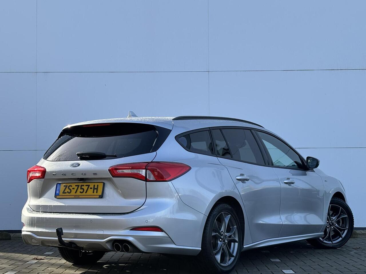 Ford FOCUS Wagon 1.0 EcoBoost St-line Business Automaat | Climate control | Cruise control | Trekhaak | Keyless entry | Botsherkenning |