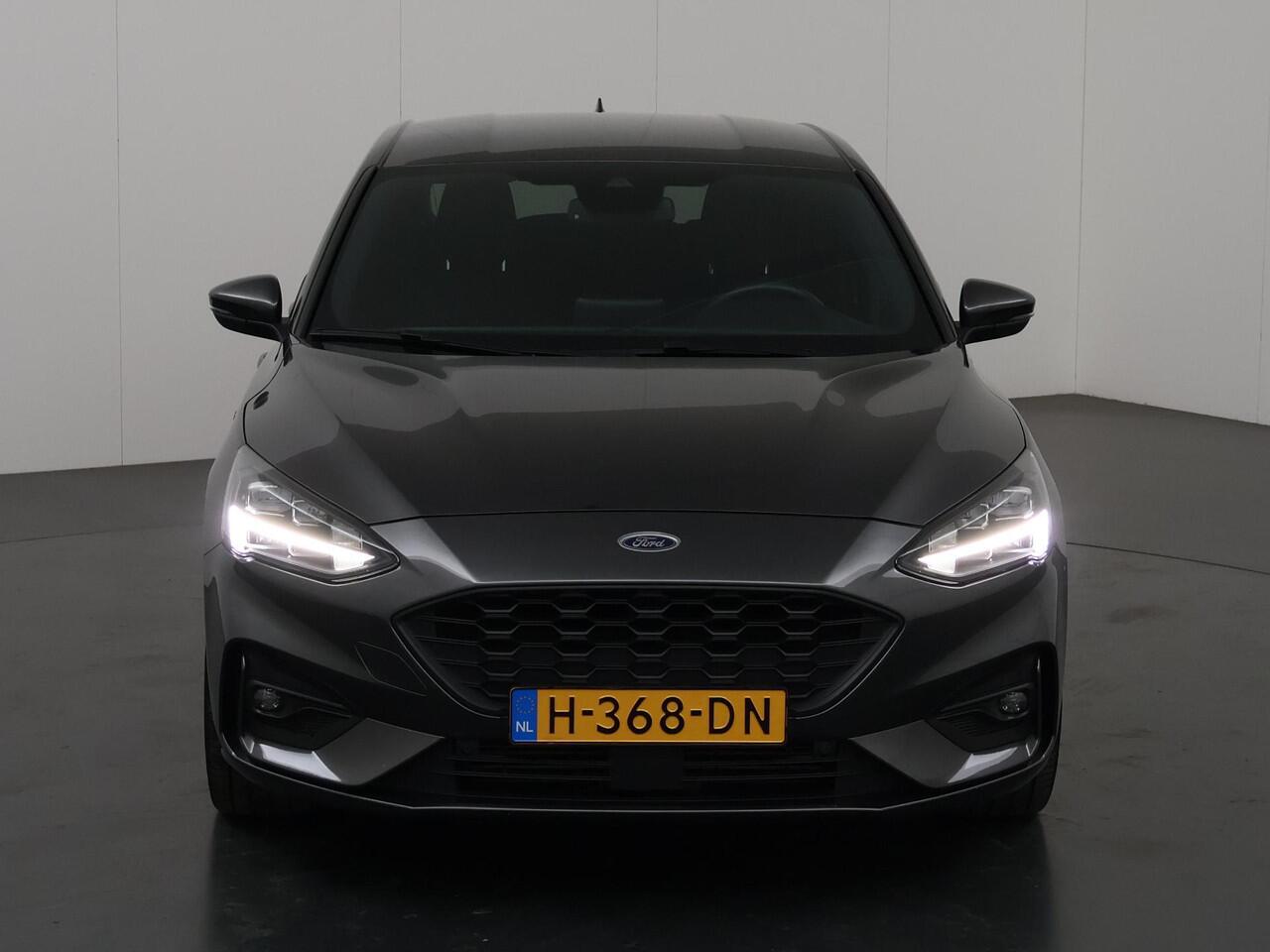 Ford FOCUS 1.0 EcoBoost ST Line Business | Led Koplampen Adaptief | Cruise Control Adaptief | Keyless Go | Design Pakket | Parkeersensoren | Climate Control |