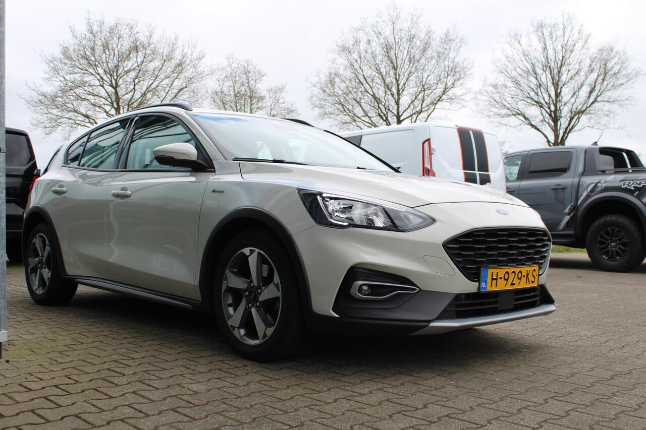 Ford FOCUS 1.5 EcoBoost Active Business 150pk | Dealeronderhouden! | Automaat | Trekhaak 1500KG | Cruise Control | Navigatie | Airco | Parkeersensoren |