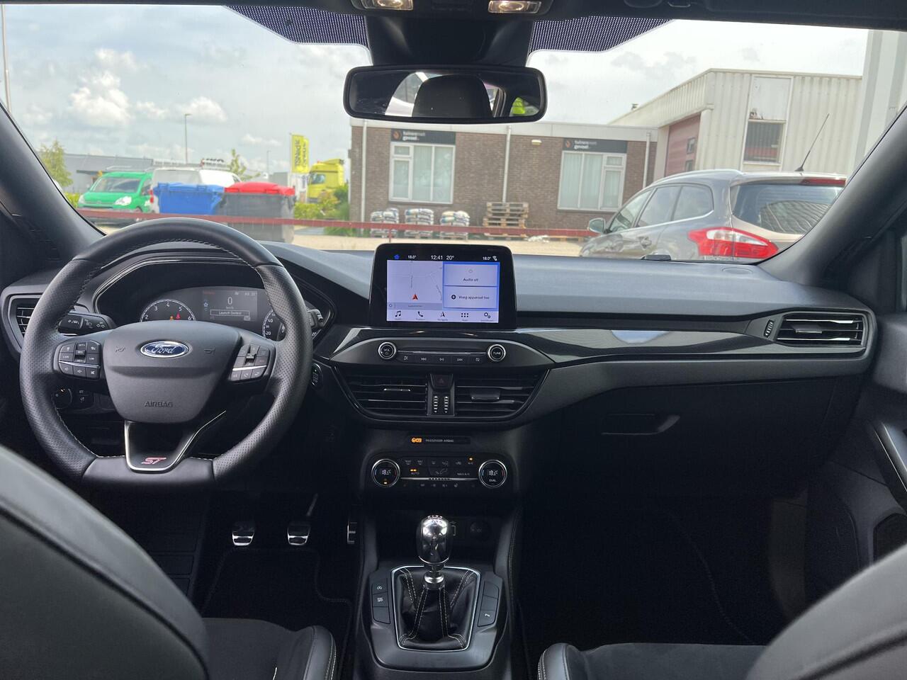 Ford FOCUS Wagon 2.3 EcoBoost ST-3 | 280PK | Adaptive cruise control | Launch control | Winter Pack | Full LED | Camera