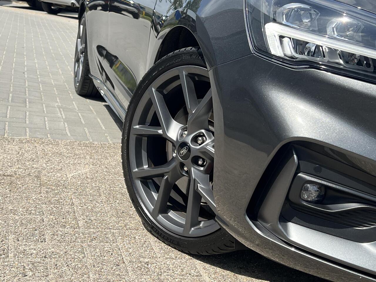 Ford FOCUS Wagon 2.3 EcoBoost ST-3 | 280PK | Adaptive cruise control | Launch control | Winter Pack | Full LED | Camera