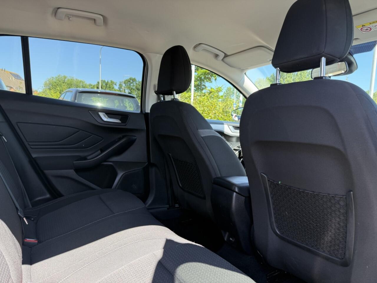 Ford FOCUS 1.0 EcoB. Tr Ed. bns