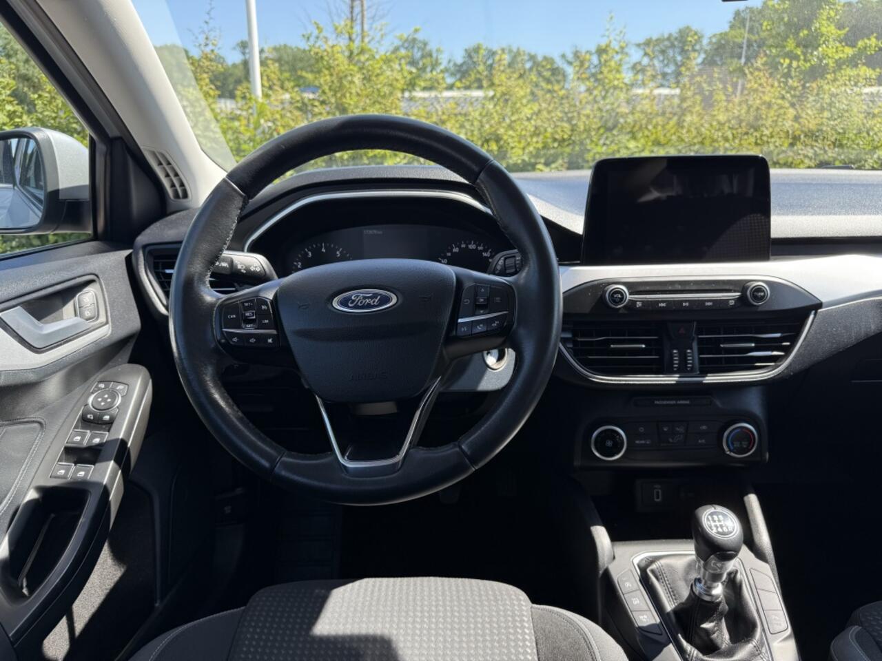 Ford FOCUS 1.0 EcoB. Tr Ed. bns