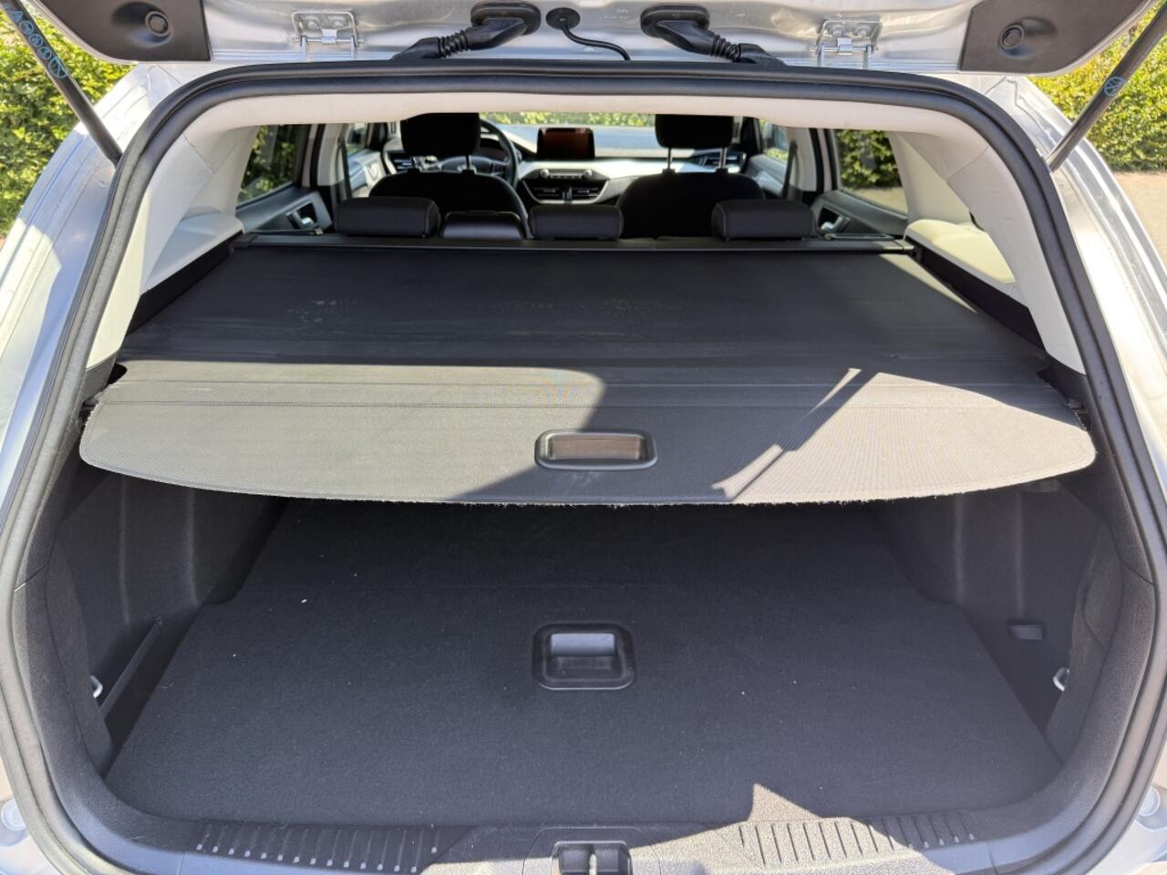 Ford FOCUS 1.0 EcoB. Tr Ed. bns