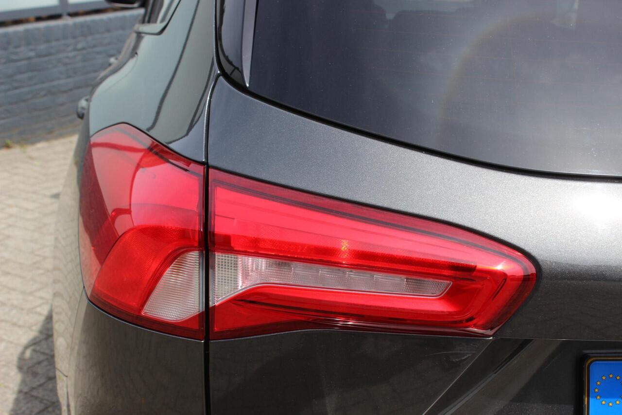 Ford FOCUS Wagon 1.0 EcoBoost ST Line Business 125pk Navi, Camera, Winterpack, DAB+, All Weather, 17"LM