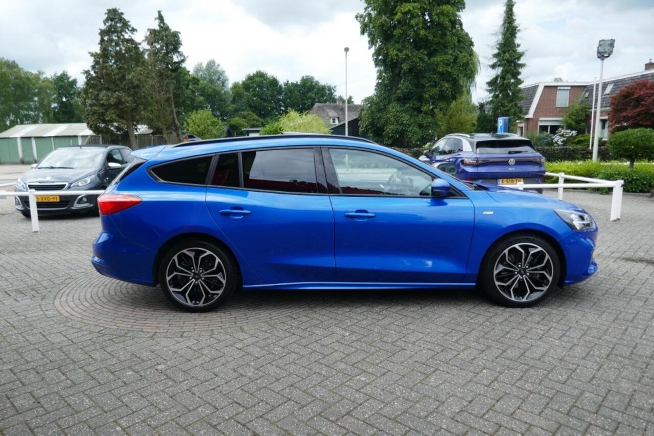Ford FOCUS 1.0 ECOB. ST LINE X BUSINESS 125pk PANODAK/WINTERPAKKET/CAMERA