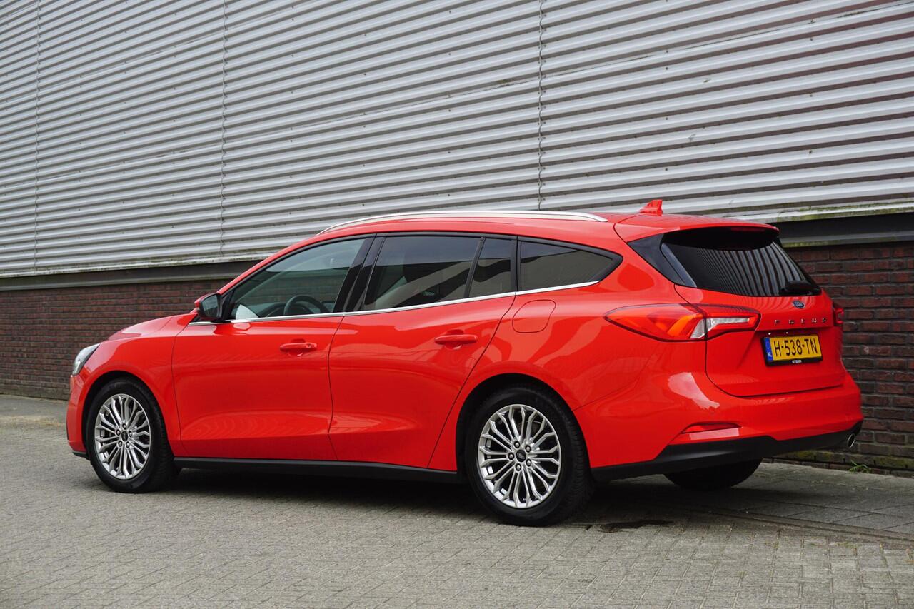 Ford FOCUS Wagon 1.0 EcoB.125PK Titanium Bus. DesignPack/17Inch. LED Koplampen.