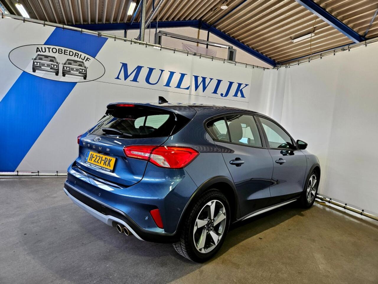 Ford FOCUS 1.0 EcoBoost Active Business / Panoramadak / NL Auto