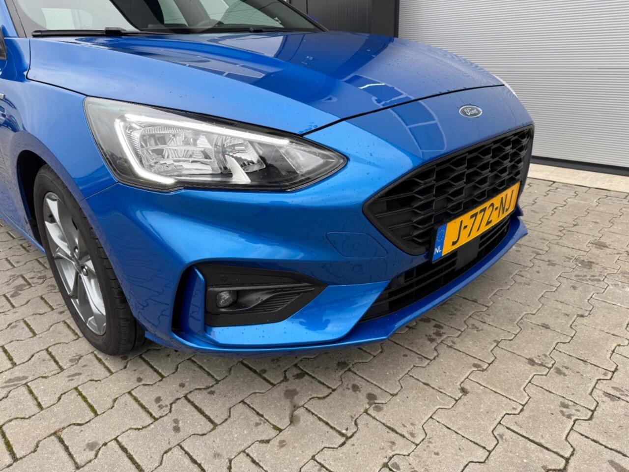 Ford FOCUS 1.0 ECOBOOST HYBRIDE ST-LINE BUSSINES / Camera / BenO Sound / ECC / NAVIGATIE.