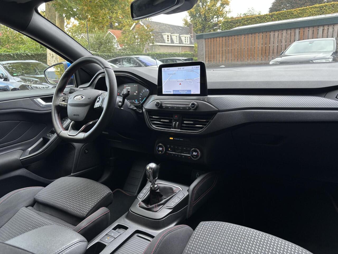 Ford FOCUS 1.0 EcoBoost ST Line Business