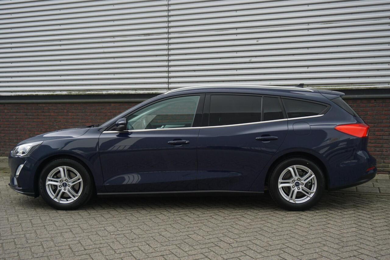 Ford FOCUS Wagon 1.0 EcoB. 125PK Hybrid Business|Trekhaak|Camera| Privacy-glas.