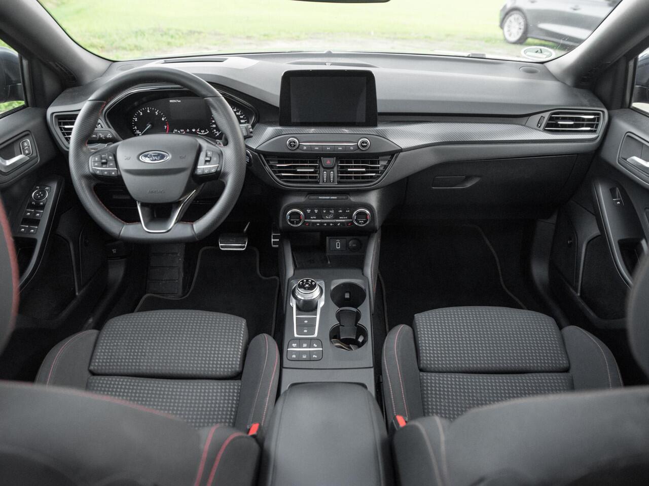 Ford FOCUS 1.5 EcoBoost ST Line Business Pano B&O ACC Keyless