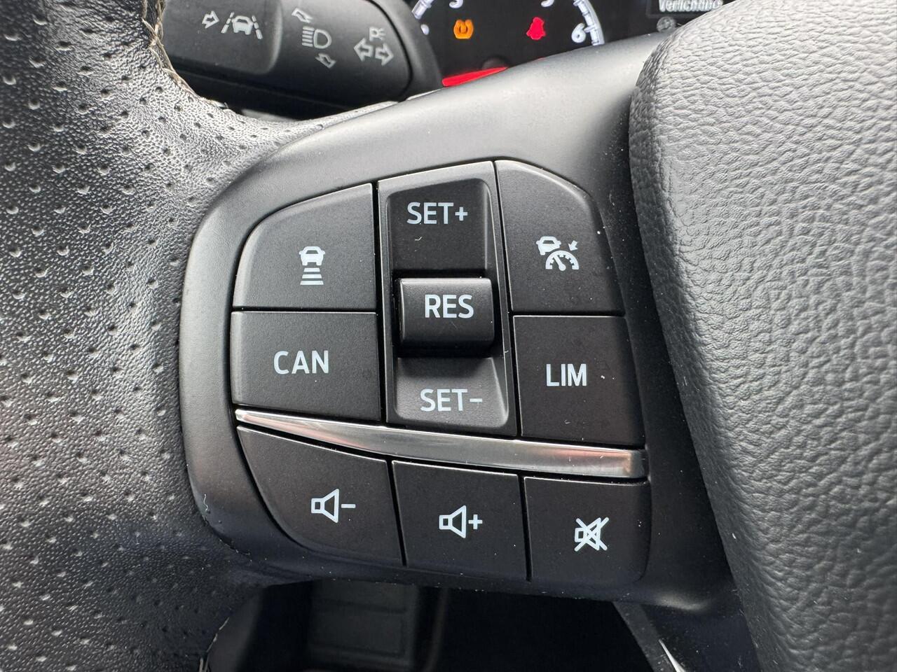 Ford FOCUS 2.3 EcoBoost ST-3 280pk | Winter Pack | Adaptive LED | Bang&Olufsen | Achteruitrijcamera | Launch control | Adaptive cruise control | Complete historie