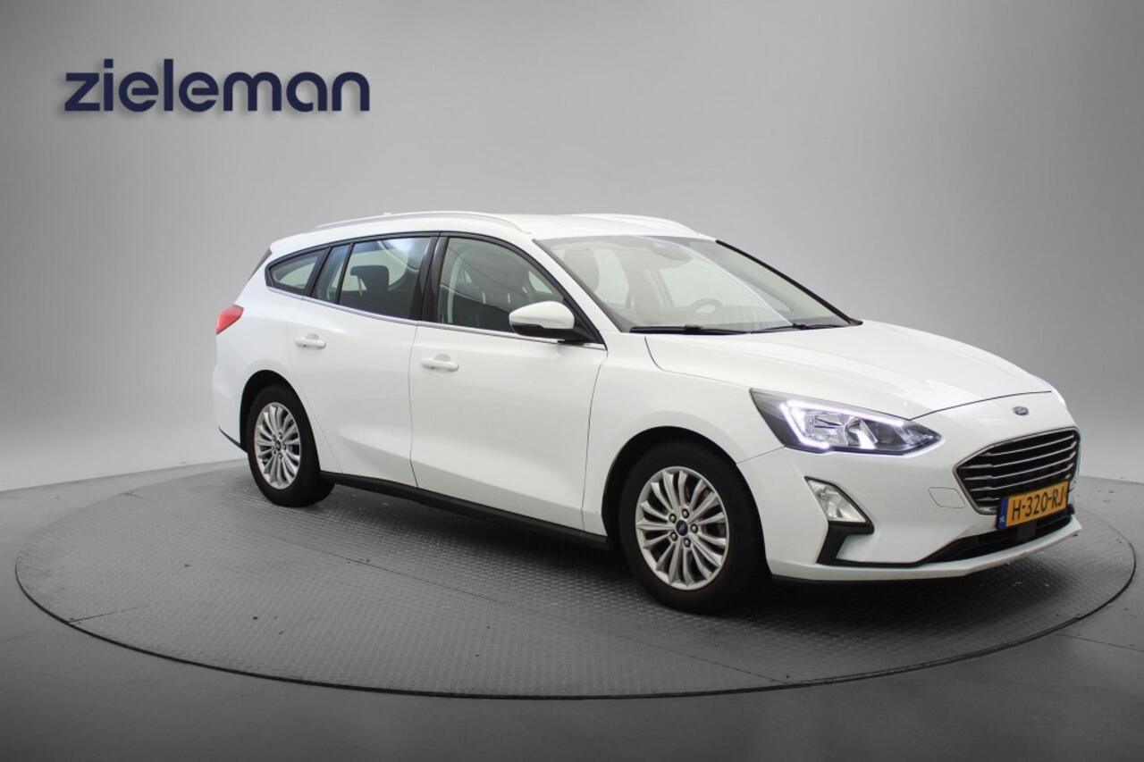 Ford FOCUS 1.0 EcoBoost Titanium Business Automaat - Carplay, Navi, Clima, Cruise, Trekhaak