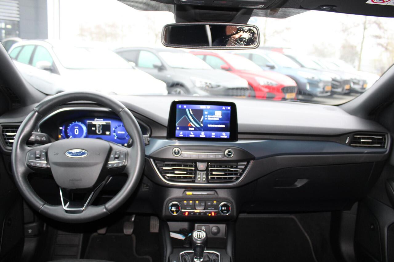 Ford FOCUS 1.0 EcoBoost Hybrid Active X Business 155pk | Winter Pack | Bang&Olufsen | 10-weg stoel | Adaptive LED | Privacy glass
