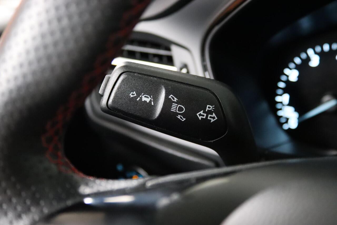 Ford FOCUS Wagon 1.0 EcoBoost ST-Line Business Navigatie, Apple CarPlay, Stoel/Stuurverwarming