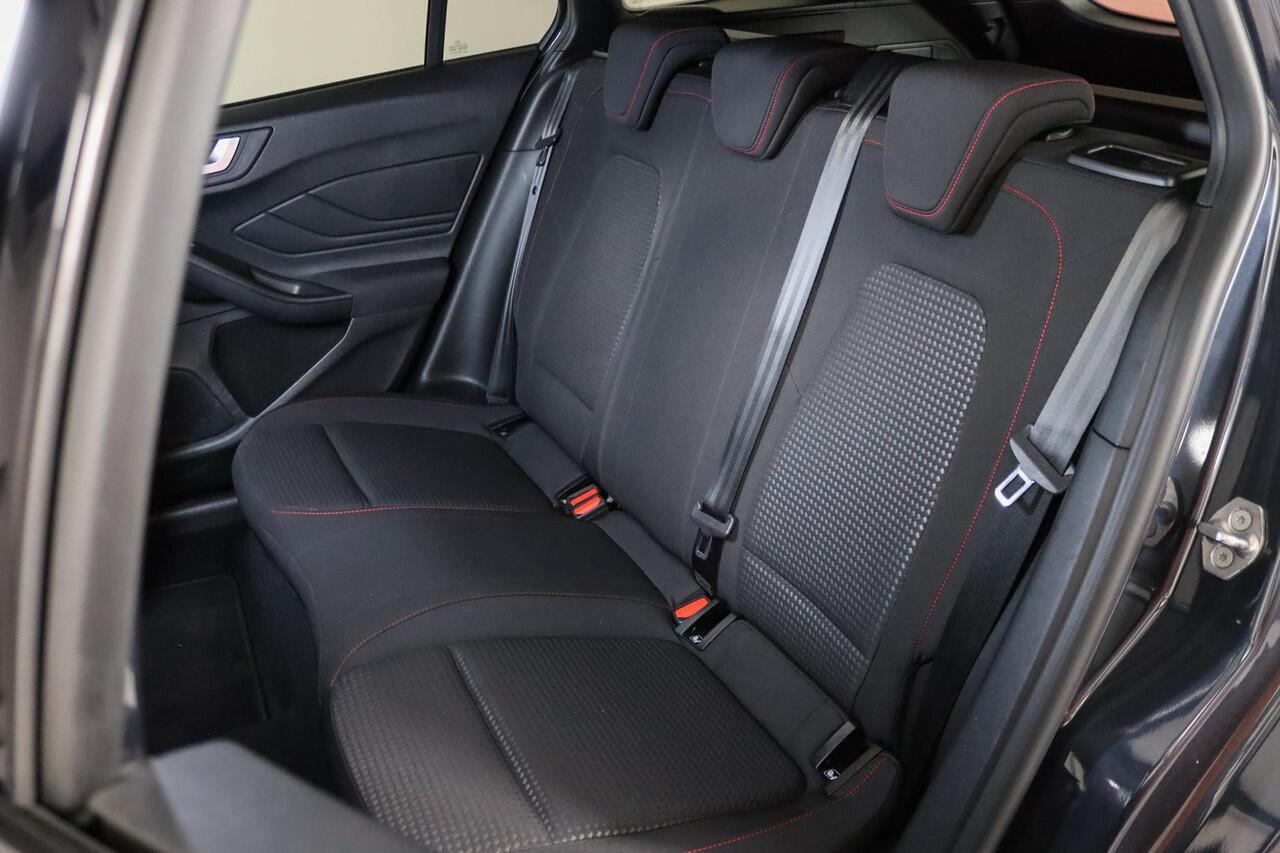 Ford FOCUS Wagon 1.0 EcoBoost ST-Line Business Navigatie, Apple CarPlay, Stoel/Stuurverwarming