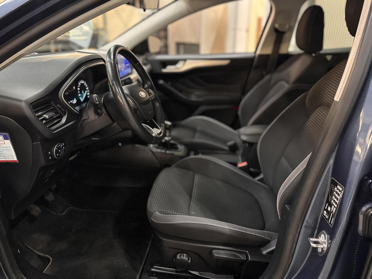 Ford FOCUS 100pk Trend Edition Business Navigatie Cruise Parkeersensoren Wagon Dealeronderhouden