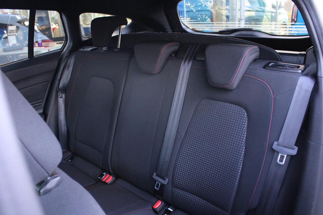 Ford FOCUS Wagon 1.5 EcoBoost ST Line Business | Stoel + Stuurverwarming | B&O Audio | Adaptive Cruise Control | Navigatie | BLIS | Parkeersensoren |