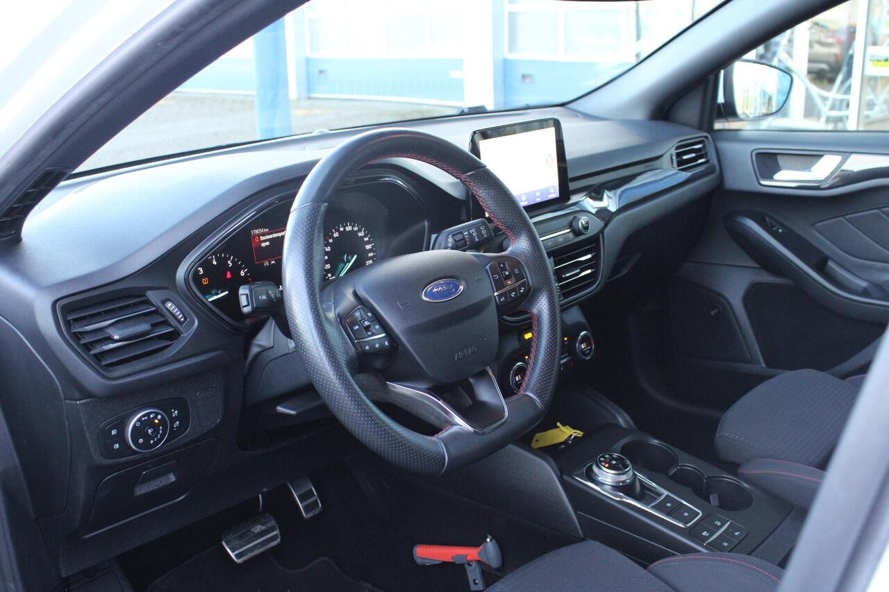 Ford FOCUS Wagon 1.5 EcoBoost ST Line Business | Stoel + Stuurverwarming | B&O Audio | Adaptive Cruise Control | Navigatie | BLIS | Parkeersensoren |