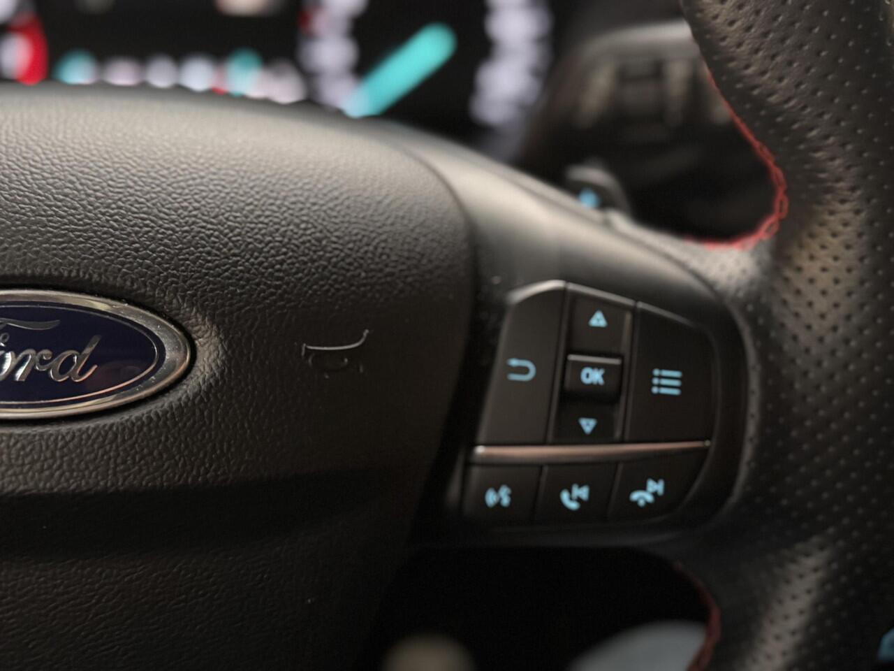 Ford FOCUS 150pk Automaat ST Line Full Options Camera Ad. Cruise Winter Parking Dodehoek pack AGR Stoel B&O 5drs