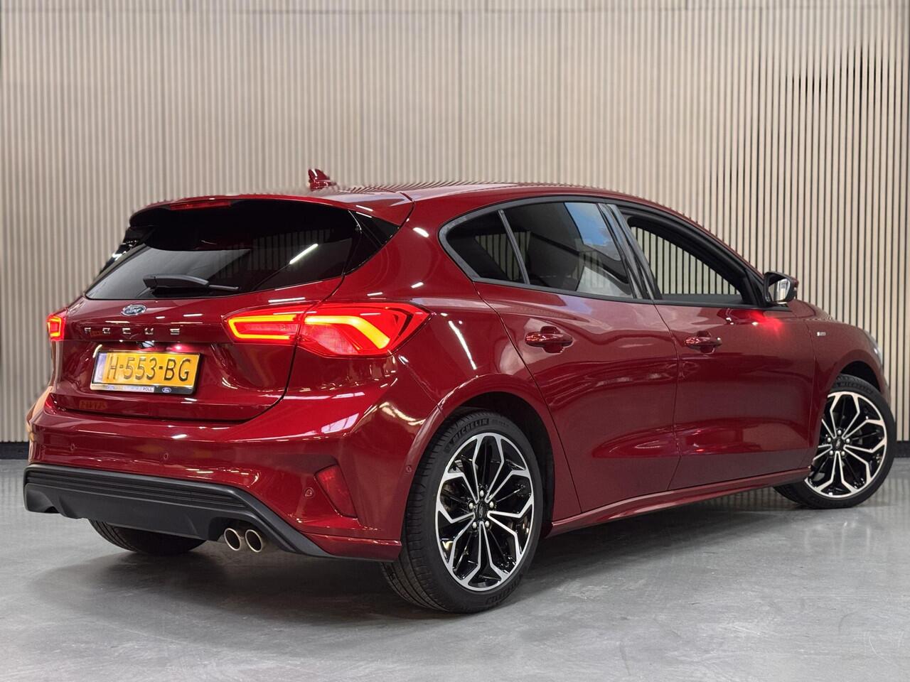 Ford FOCUS 150pk Automaat ST Line Full Options Camera Ad. Cruise Winter Parking Dodehoek pack AGR Stoel B&O 5drs