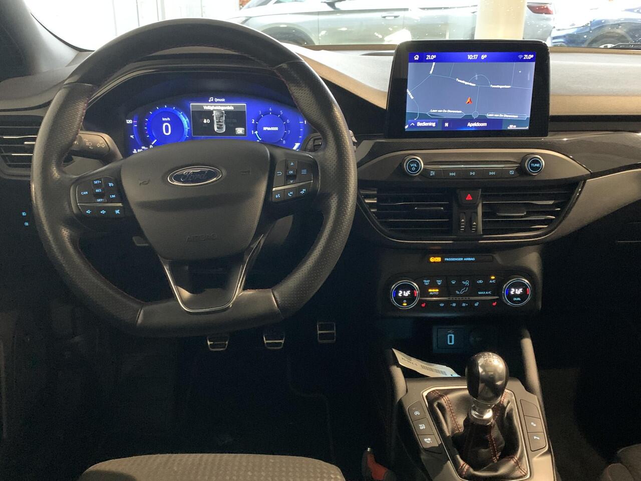 Ford FOCUS Wagon 1.0 EcoBoost Hybrid ST Line X Business ELEKTRISCH PANORAMADAK | ELEKTRISCHE ACHTERKLEP | ACHTERUITRIJCAMERA | COMPLETE AUTO!