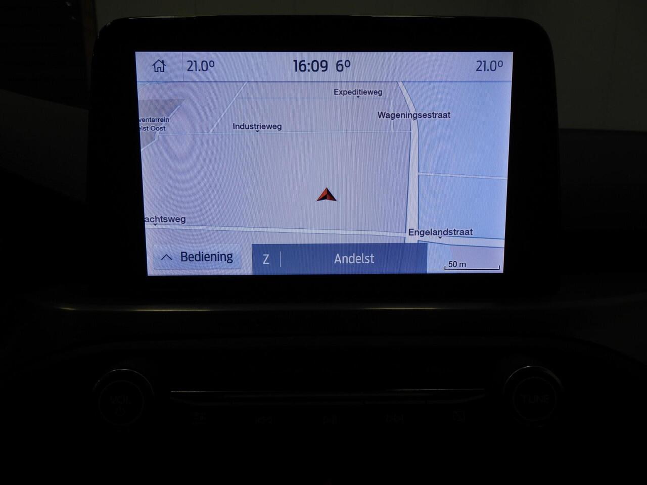 Ford FOCUS 1.0 EcoBoost Hybrid Titanium X Business NAVI/CAMERA/LED/VIRTUAL/16"LMV!