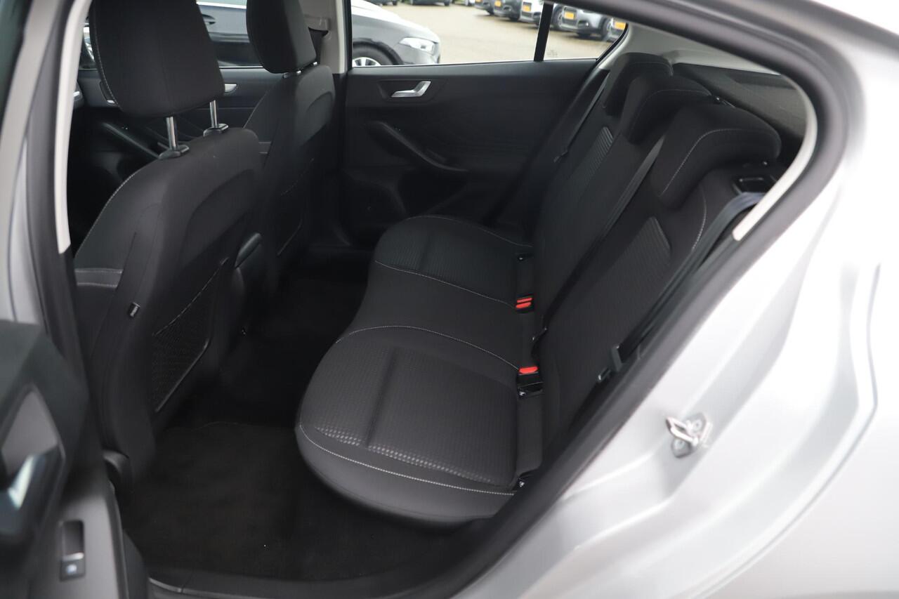 Ford FOCUS 1.0 EcoBoost Trend Edition Business 101PK Carplay Android Navigatie Achteruitrijcamera Airco Cruise Control Parkeersensor