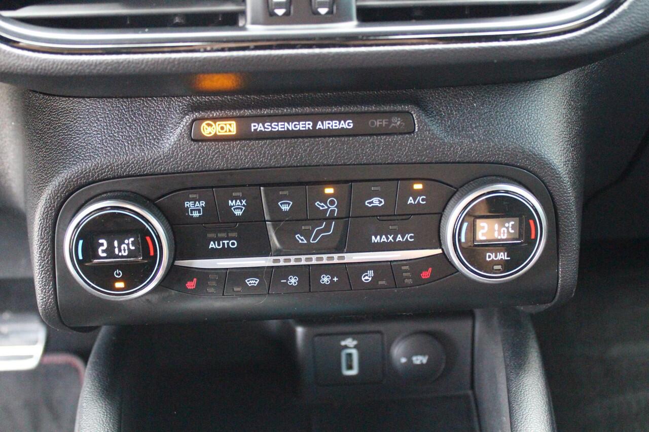 Ford FOCUS 1.0 EcoBoost Titanium Business