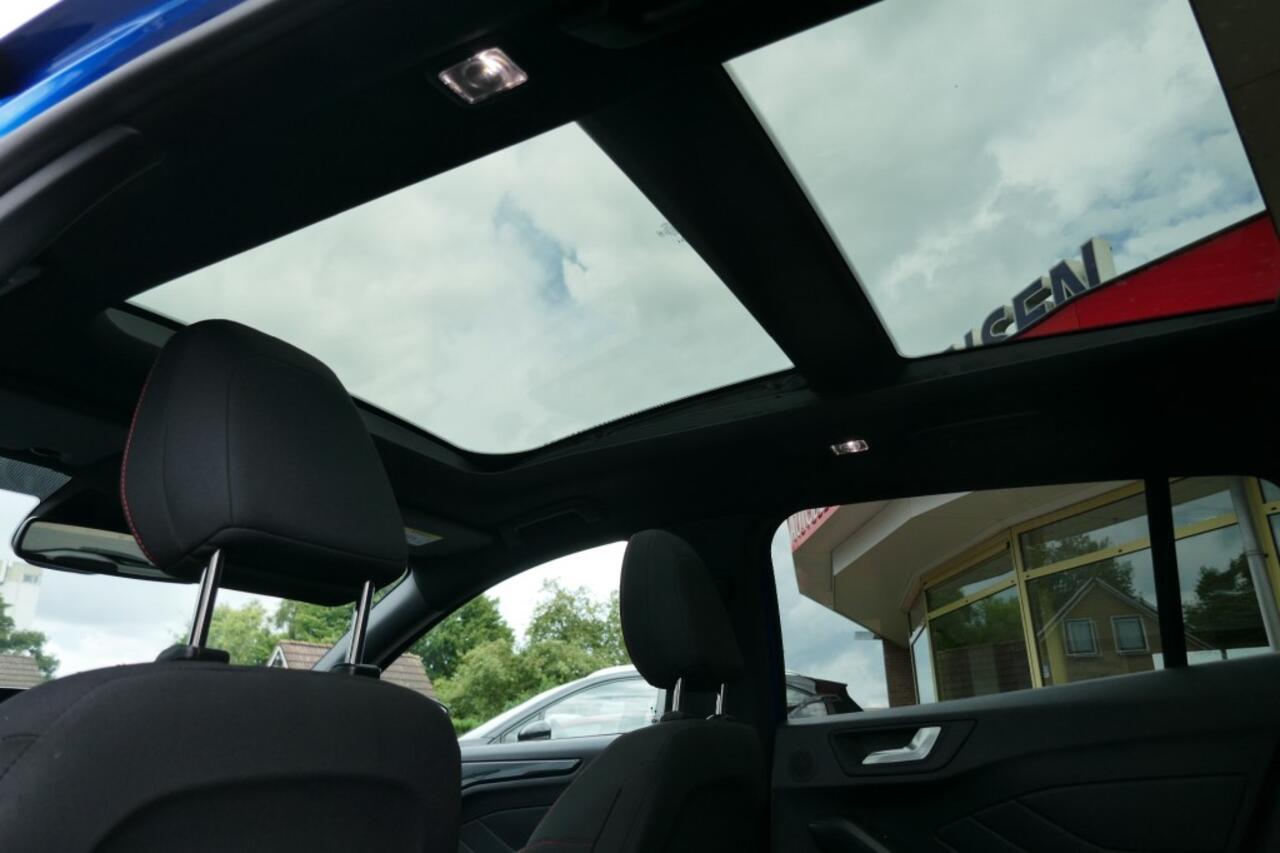 Ford FOCUS 1.0 ECOB. ST LINE X BUSINESS 125pk PANODAK/WINTERPAKKET/CAMERA