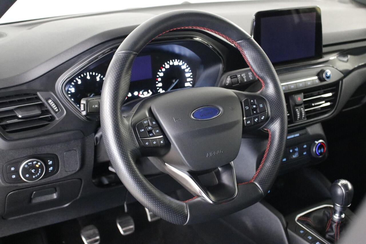 Ford FOCUS 1.0 EcoBoost ST Line Business Airco | Cruise | Carplay | Lichtmetaal | Org. NL.