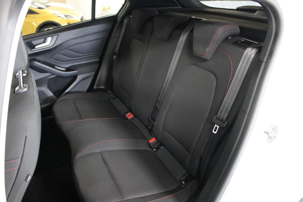 Ford FOCUS 1.0 EcoBoost ST Line Business Airco | Cruise | Carplay | Lichtmetaal | Org. NL.