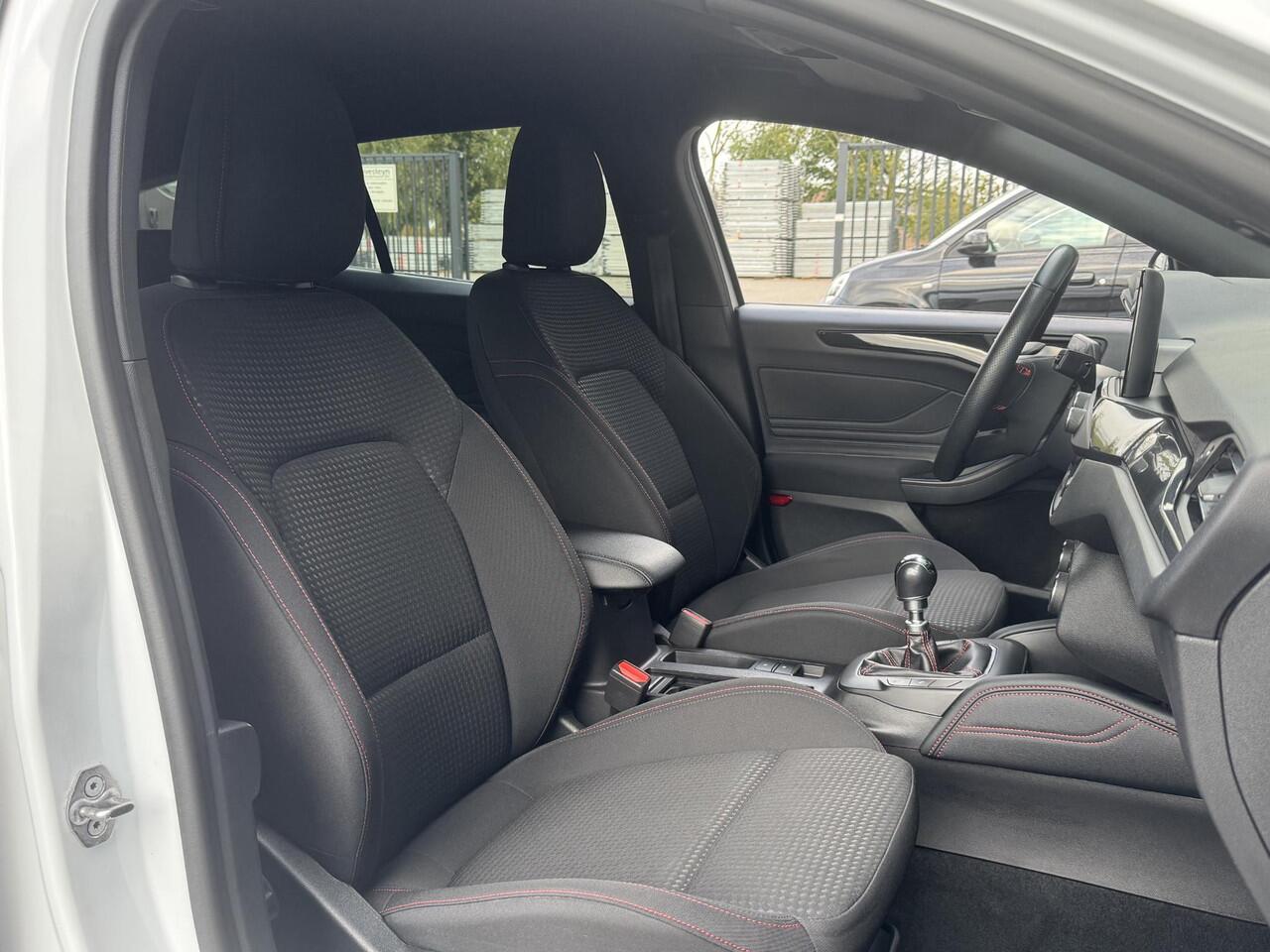 Ford FOCUS WAGON 1.0 HYBRID ST LINE X BUSINESS I WINTERPAKKET I 18" LM I P-CAMERA I CARPLAY I NAVIGATIE