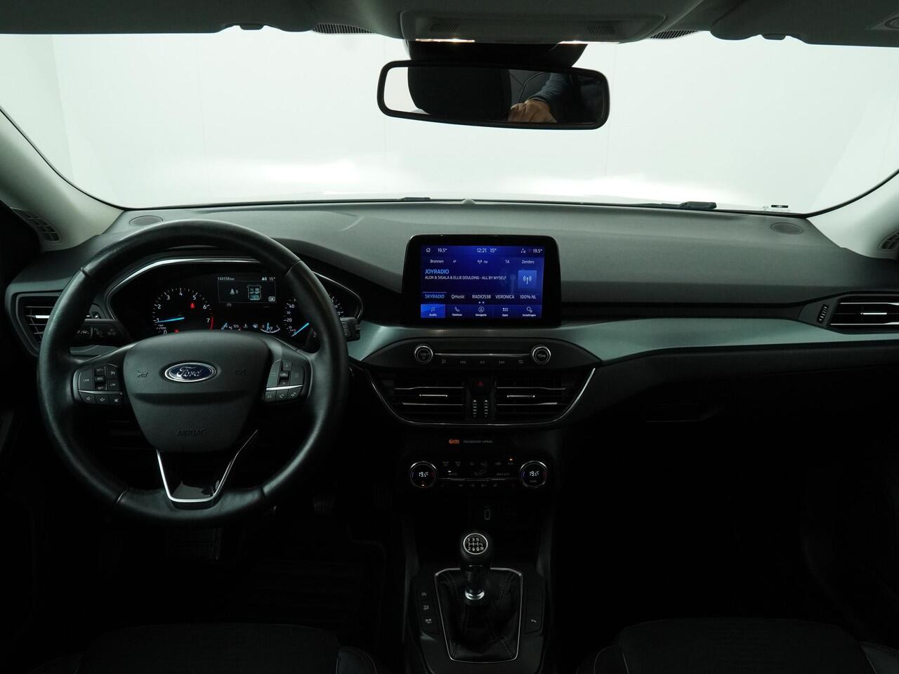 Ford FOCUS 1.0 EcoBoost Active Business - Navigatie - Keyless entry & Start - Climate Controle