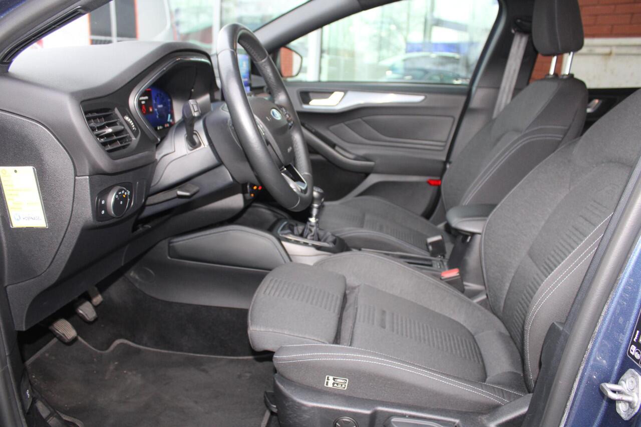 Ford FOCUS 1.0 EcoBoost Hybrid Active X Business 155pk | Winter Pack | Bang&Olufsen | 10-weg stoel | Adaptive LED | Privacy glass