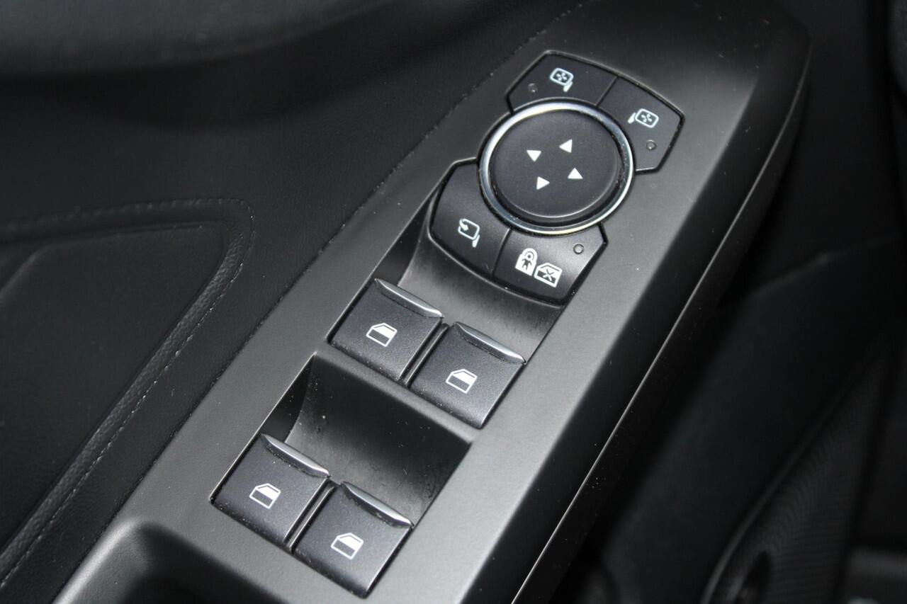 Ford FOCUS 1.0 EcoBoost Hybrid Active X Business 155pk | Winter Pack | Bang&Olufsen | 10-weg stoel | Adaptive LED | Privacy glass